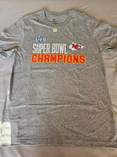 Camiseta NFL Kansas City Chiefs Nike Super Bowl LVII Champions - M