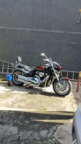 Moto customizada Suzuki boulevard m1500