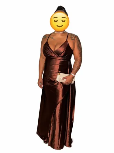 Vestido marrom pra madrinha da casamento. 
