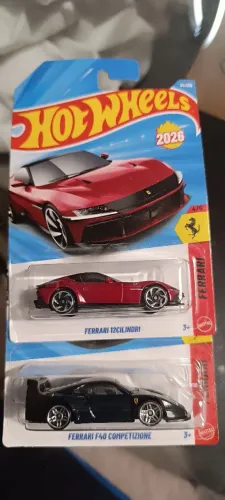 Hotwheels dupla FERRARI F40 + Ferrari 12 CILINDRI