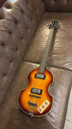 Baixo Epiphone Viola Bass