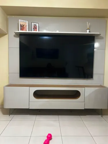 Painel para TV 75° polegadas, com led