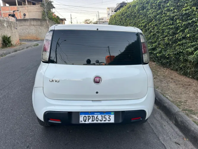 Fiat Uno Attractive 1.0 EVO Fire Flex 8V 5P 2019