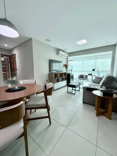 Apartamento a venda no Coração da Praia do Canto, andar alto Vista Livre