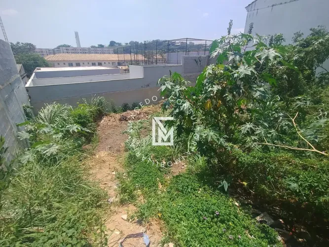 Terreno com RGI Próx. do Jardim Letícia!!