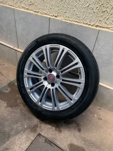 Roda aro 17 Fiat