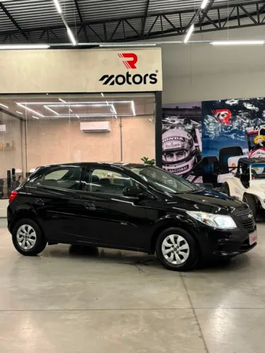 Chevrolet Onix JOY Hatch 1.0 8V Flex Mec. 4P 2018