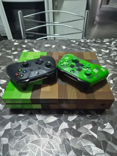 Xbox One S Edição Limitada Minecraft Completo | 2 Controles + Carregador + 5 Jogos