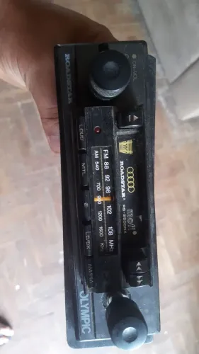 Rádio toca fitas