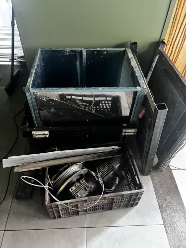 Elevador de carga para restaurante