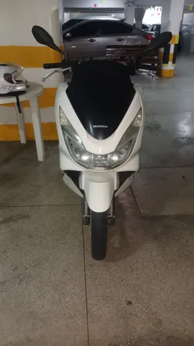 Vendo pcx ano 2016 valor 13.400 fale no wap * tem conversa