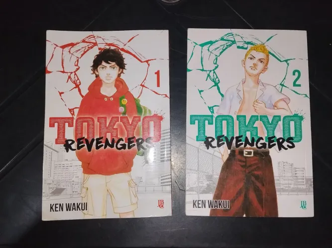 Lote Tokyo Revengers Mangá Vol. 1 e 2
