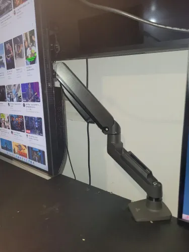 Monitor sansung e suporte articulado 