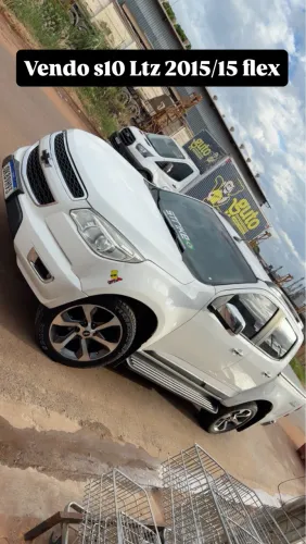 Chevrolet S10 Pick-up LTZ 2.5 Flex 4X2 CD 2015