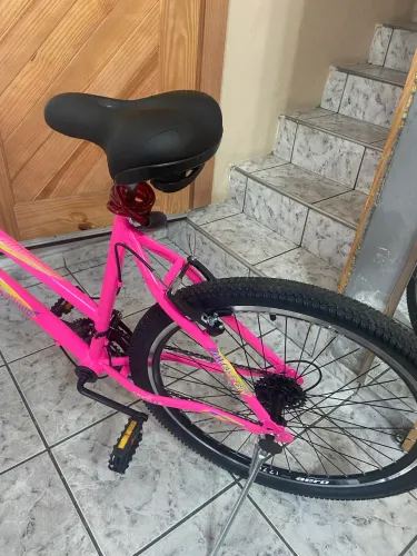 Vendo bicicleta A 26 Aero Q 18 Rosa Pink
