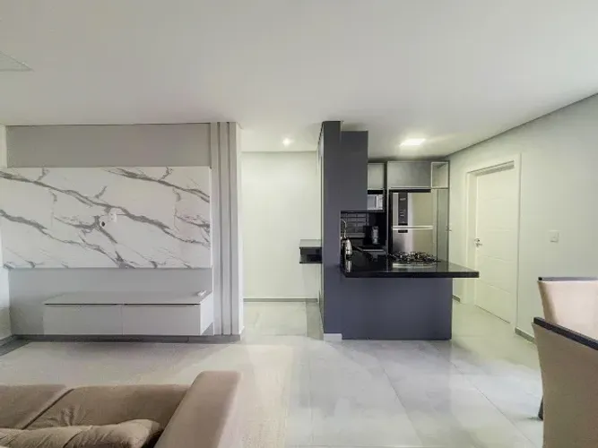 Apartamento, 2 quartos (uma suíte com closet) - Santa Catarina