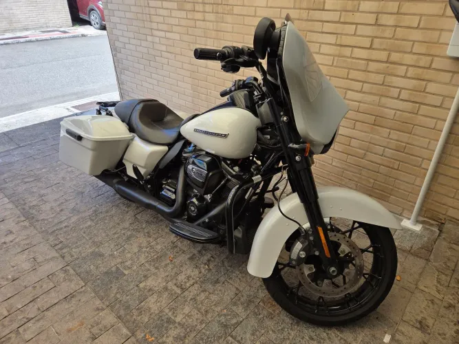 Harley Davidson Street Glide 2020