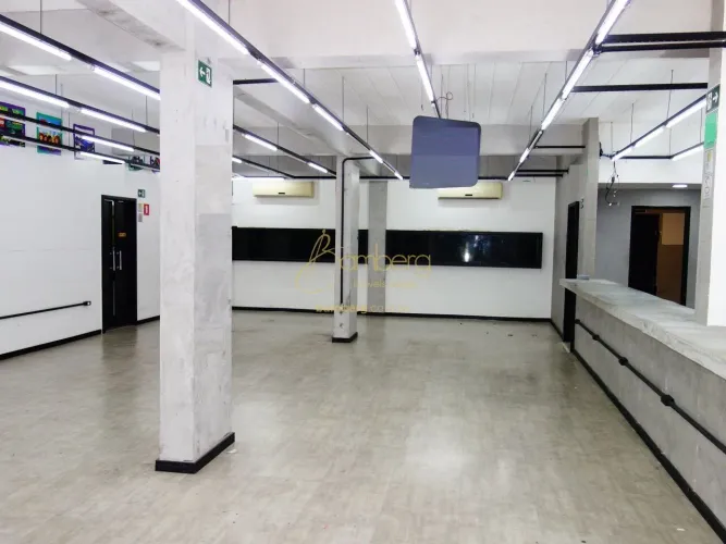 Loja térrea de 187m² em região privilegiada.