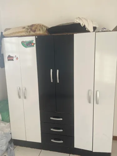 Guarda roupa usado,sem danos