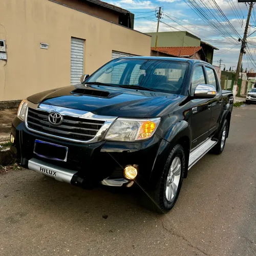 Toyota Hilux CD SRV D4-d 4X4 3.0 TDI Diesel AUT 2012