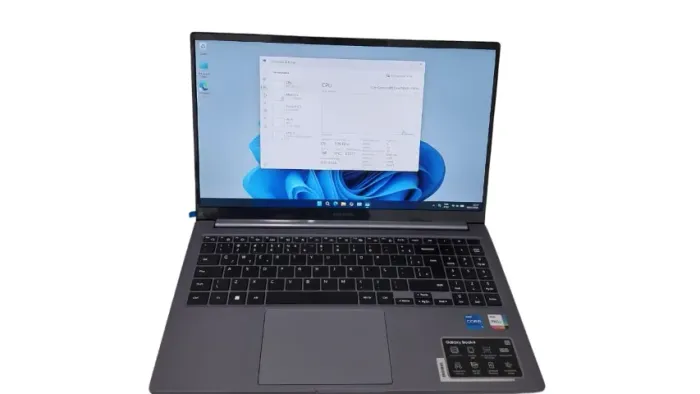 Notebook Samsung Book 4