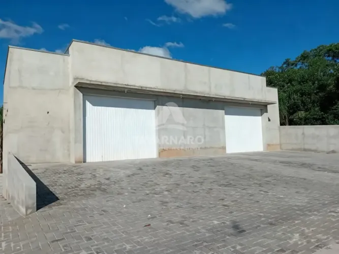 Imóvel comercial no Contorno