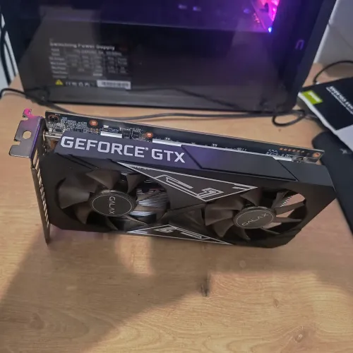 Placa de Vídeo GALAX GTX 1650 EX Plus 4GB GDDR6 (Completa na Caixa!)