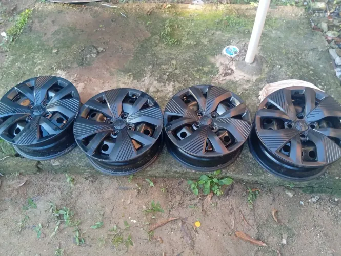 Jante de carro nova de mais