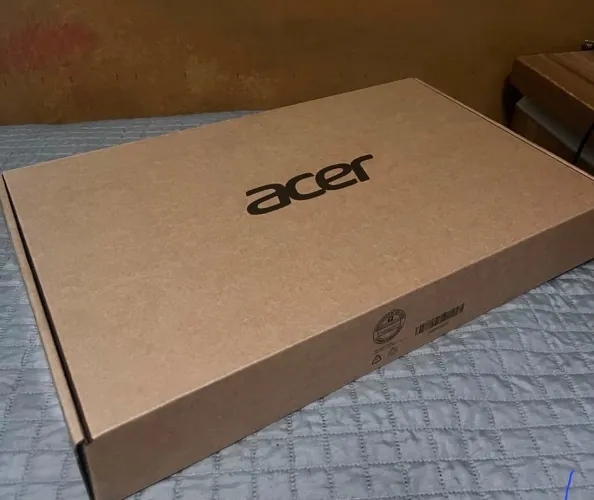 Notebook Acer 512/32 GB