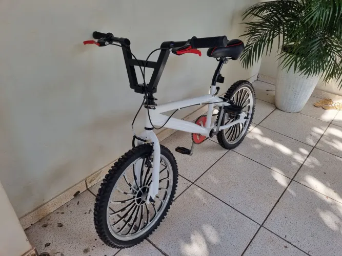 Bicicleta BMX aro de alumínio usinado!