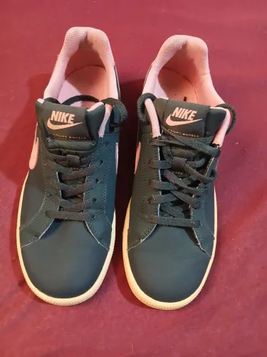 Tênis Nike Court Royale Feminino ótimo estado número 36 original
