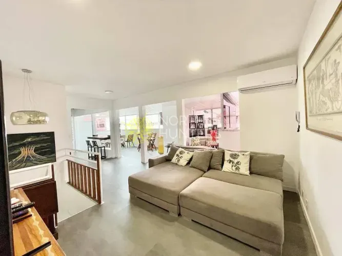 Apartamento Duplex com 3 dormitórios para Temporada - Jurerê Internacional - Florianópolis