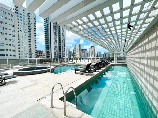 Excelente Apartamento a venda em Meia Praia I Cadore Imóveis