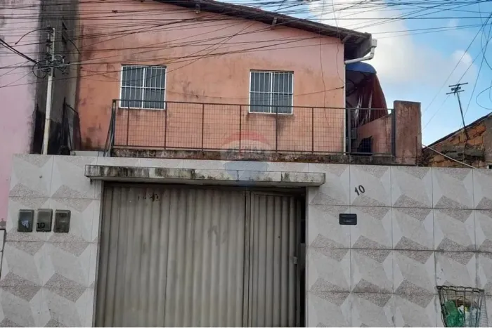 3 casas a venda no Jacintinho