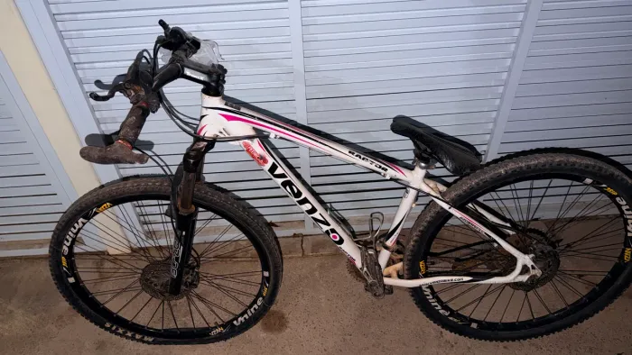 Vendo bicicleta venzo