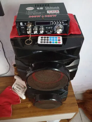 Som montado pega bluetooth 