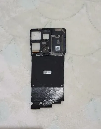 Antena NFC bobina de carregamento por indução.