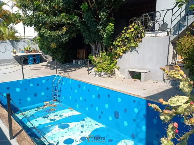 Casa no Santa Lúcia, ao lada da Raja Gabaglia, residencia ou Comercial.