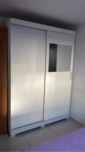 GUARDA - ROUPA