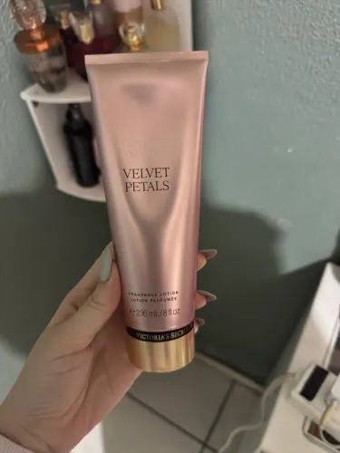 Creme corporal VS! Desapego vanilia e pétalas
