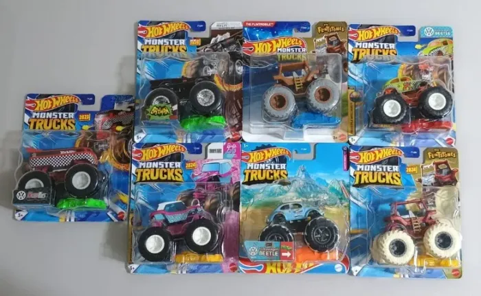 Hot wheels Coleção Monster trucks lacrados e customizados temáticos exclusivos