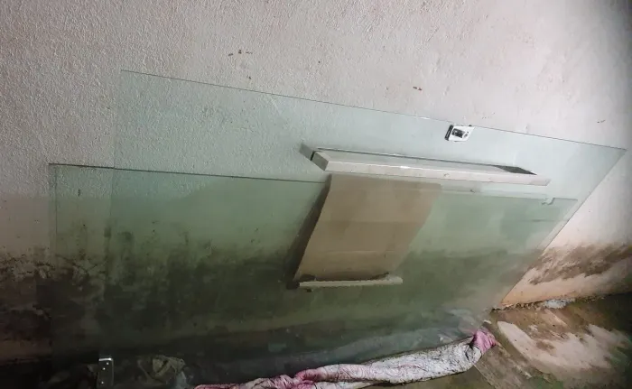 2 Portas de Vidro Temperado