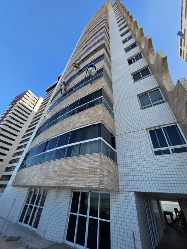 Imóvel para venda com  4 quartos em Areia Preta - Natal - RN  187m²