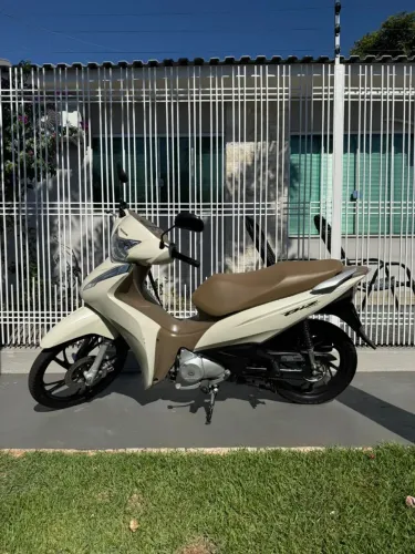 Honda biz 2021 * COM BAIXO KM *