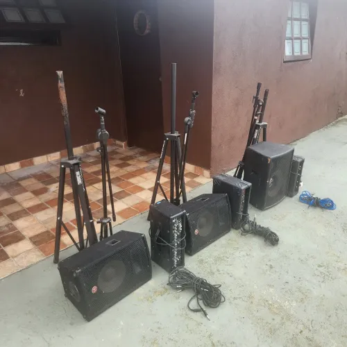 Kit amplificador + caixa + pedestal + suporte + cabos