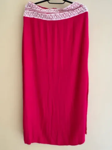 Conjunto de saia e blusa