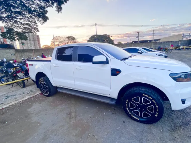 Ford Ranger XLS 2.2 4X4 CD Diesel Aut. 2020