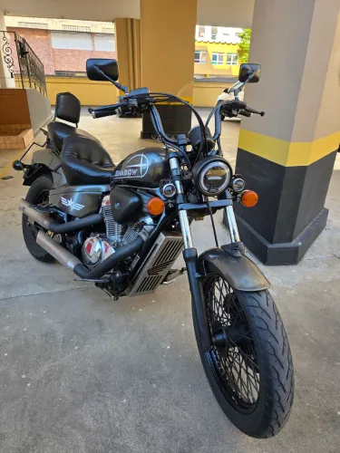 Honda Shadow VT600C 2001 - Excelente Estado