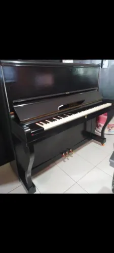 Piano acústico