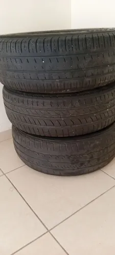 3 PNEUS PIRELLI
